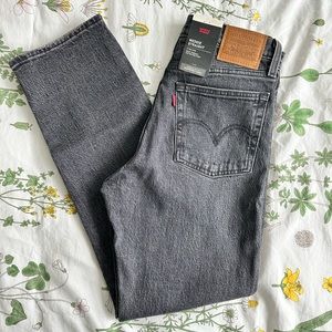 LEVI’S WEDGIE STRAIGHT FIT WOMEN'S JEANS, size 26, black